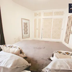 https://old-town-puerto-del-carmen.puertodelcarmen-hotels.org
